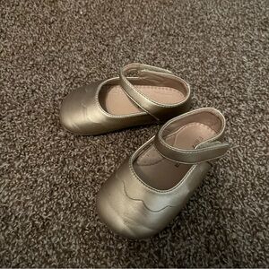 Toddler girl gold dress shoes